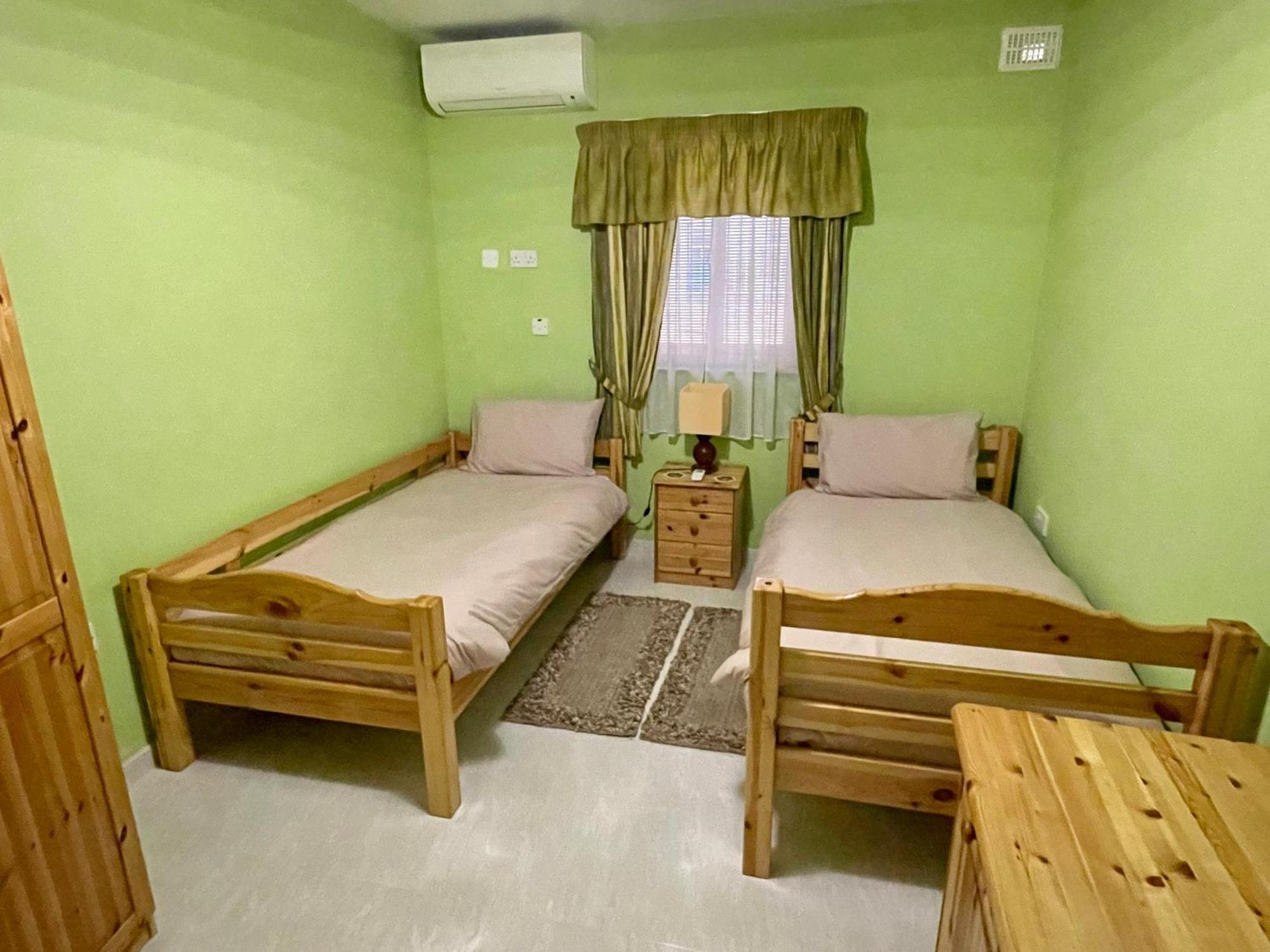Regent Court - 3 Bedroom Apartment Within Walking Distance From Seafront Сейнт Полс Бей Екстериор снимка