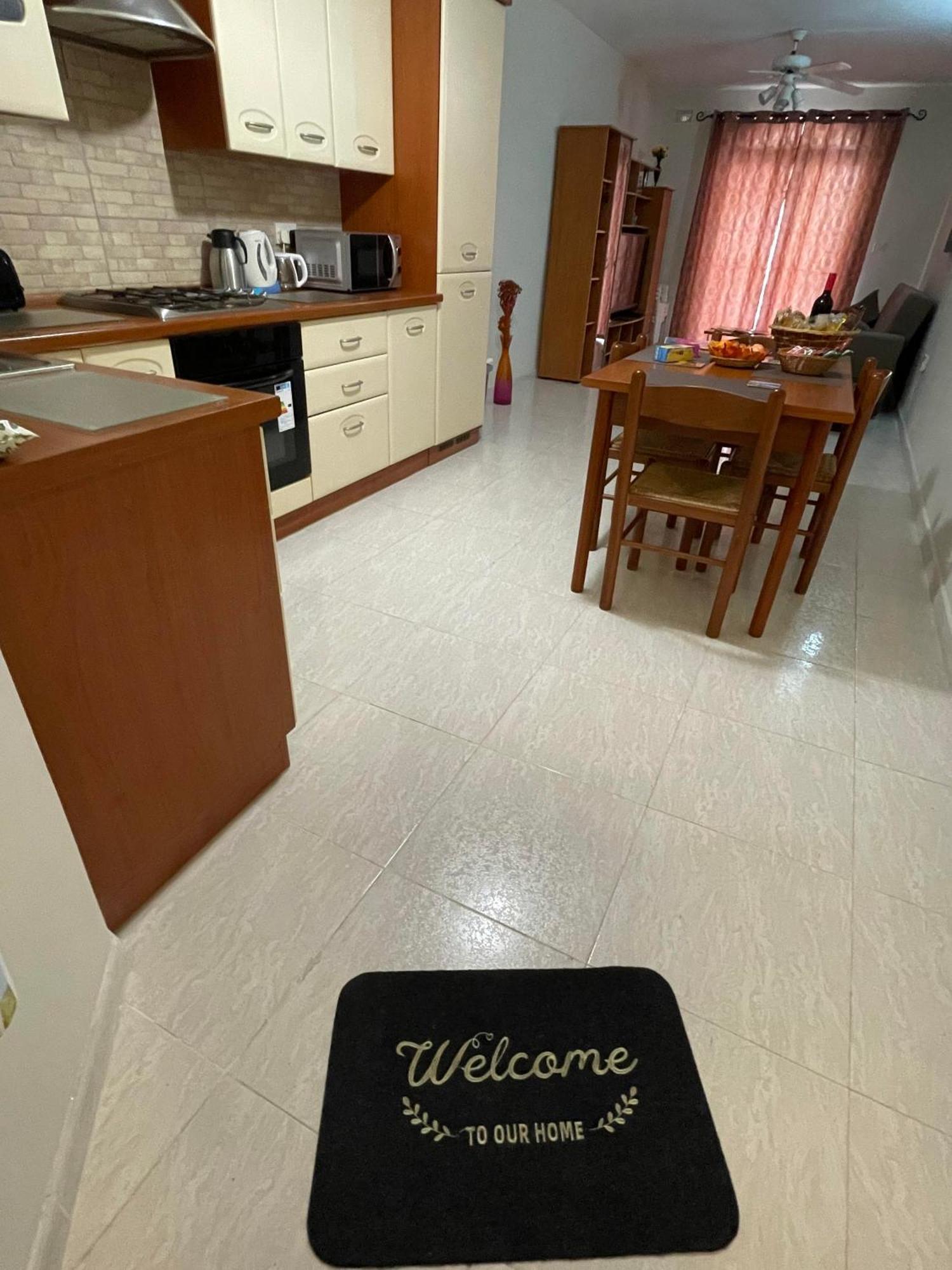 Regent Court - 3 Bedroom Apartment Within Walking Distance From Seafront Сейнт Полс Бей Екстериор снимка